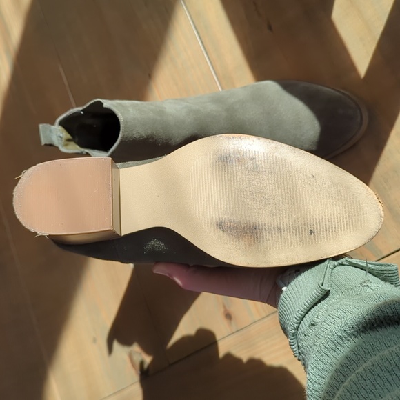 * last chance* Gap Booties - Picture 5 of 7